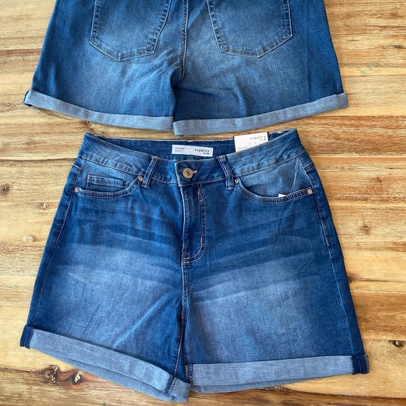 Royalty Apparel Dark Wash Denim Shorts - Picture 2 of 2
